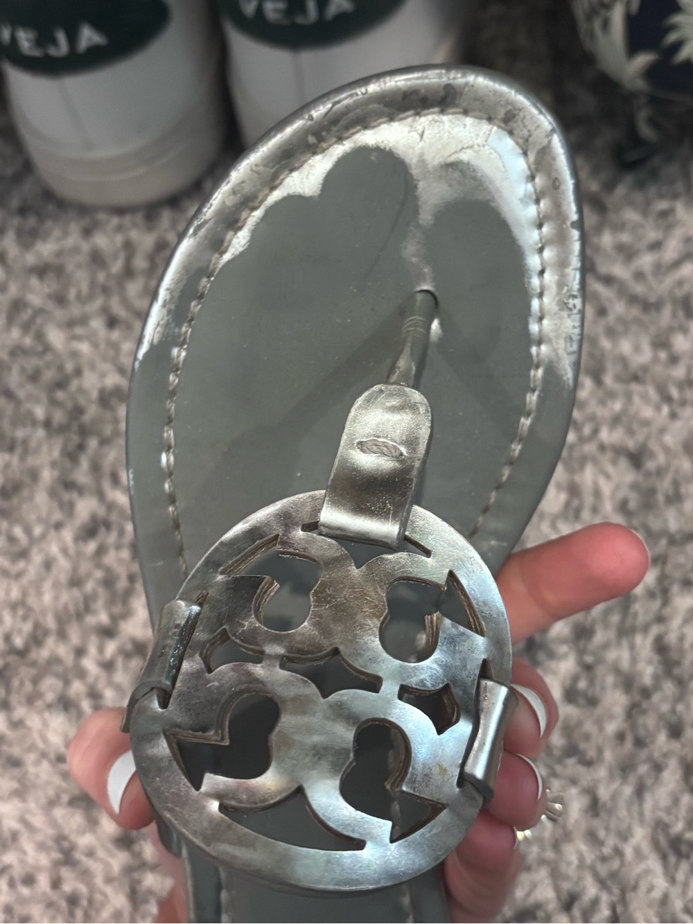 Tory Burch Silver Metallic Logo Thong Sandals - Picture 10 of 10